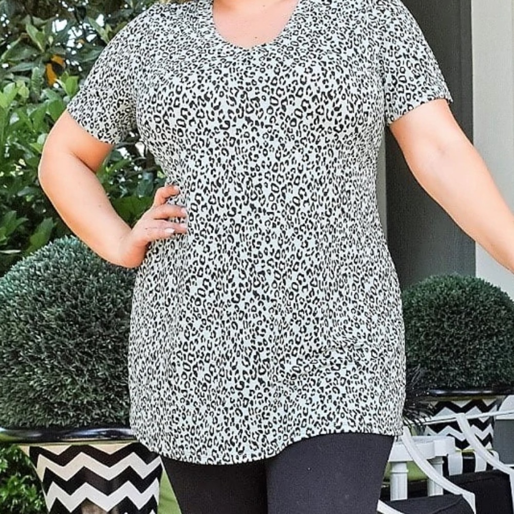 Animal print new with tags perfectly Priscilla 14/16 XL long tunic